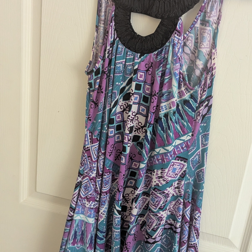 Candie's Multicolor Geometric Tunic Top